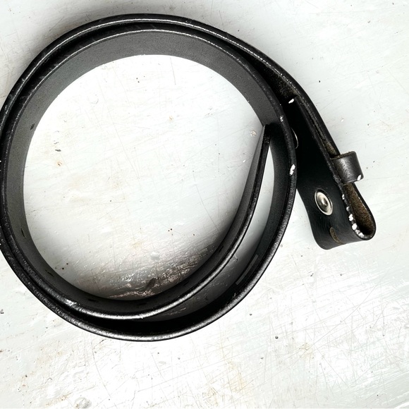 Black Leather Belt size 32 - Picture 1 of 3